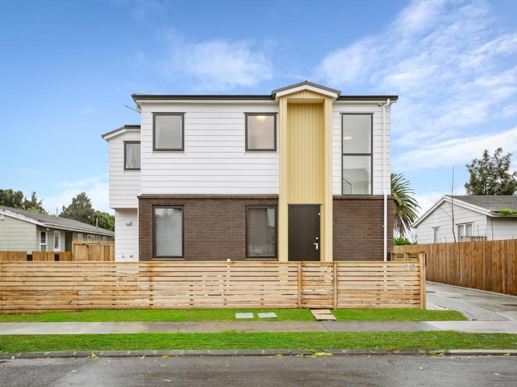 Brand New Three Bedroom Townhouse with Garage view 2
