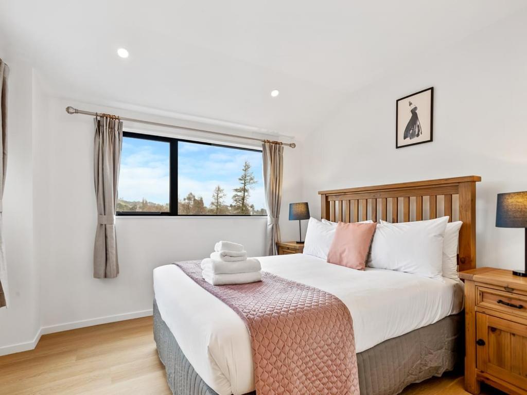 Brand New Three Bedroom Townhouse with Garage view 4