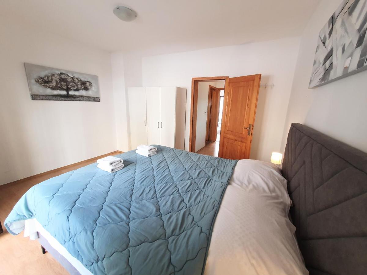 Apartmani Majic