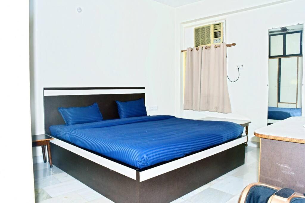Balaji Homestay - home with free Wi-Fi and parking