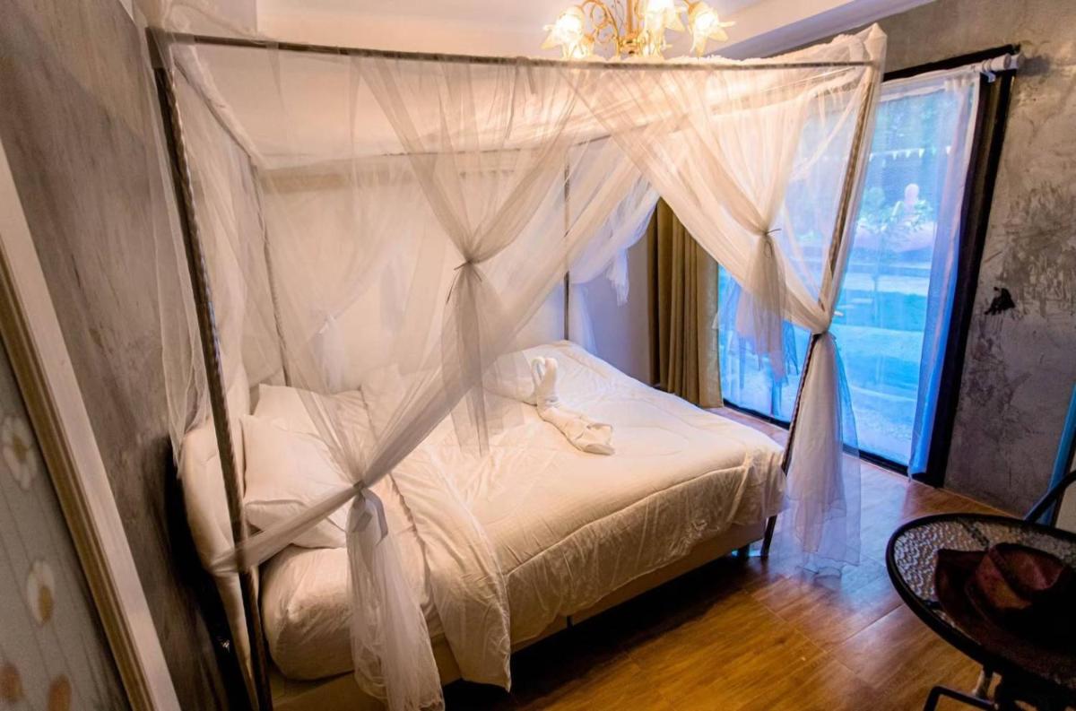 Baan Sweet Cabana and Baan Sweet Ozone by The Mountain Ozone