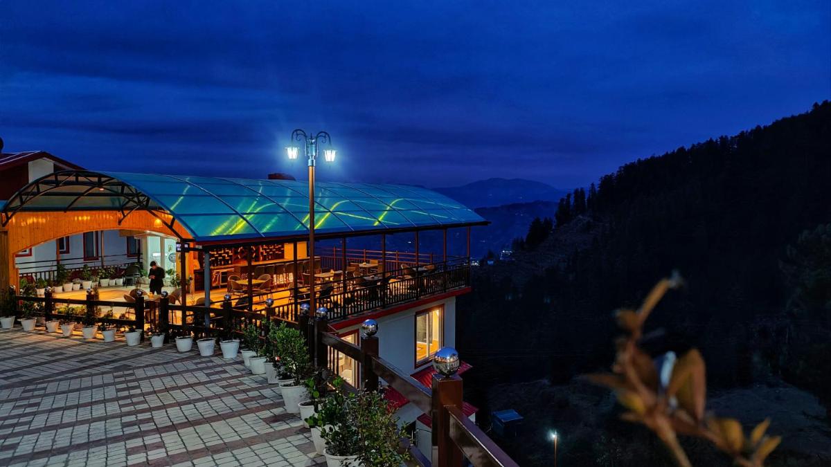 Queen Himya Resort By DLS Hotels