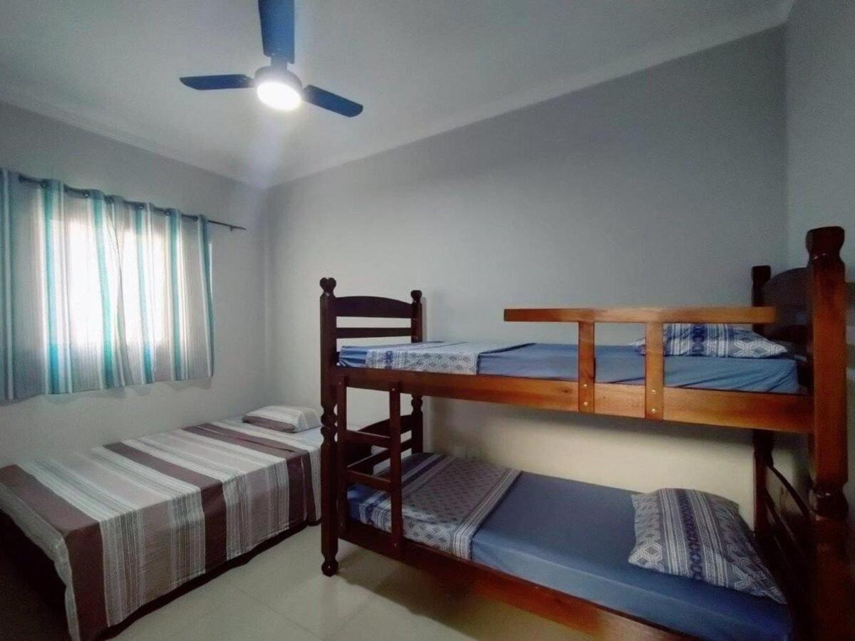 casa completa, 2 quartos com ar-condicionado, no centro hoteleiro