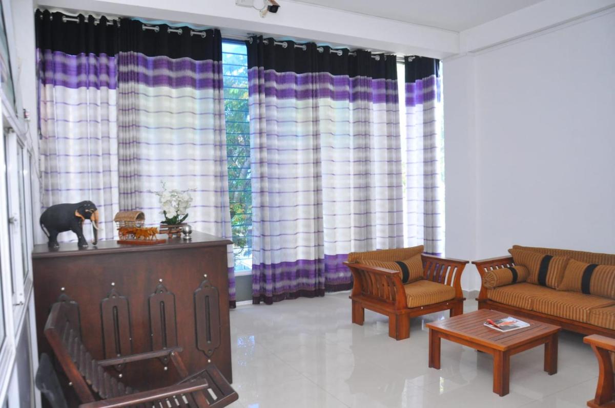 Sasiri lanka holiday inn