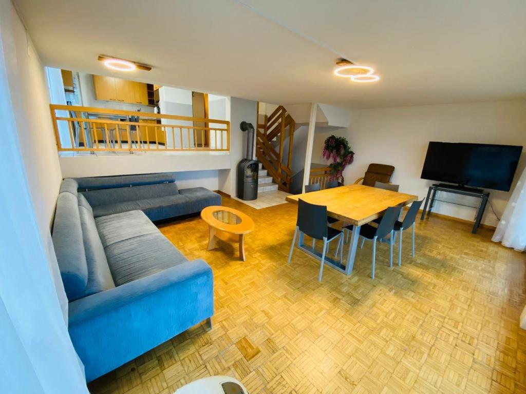 Lake View Apartment - 12