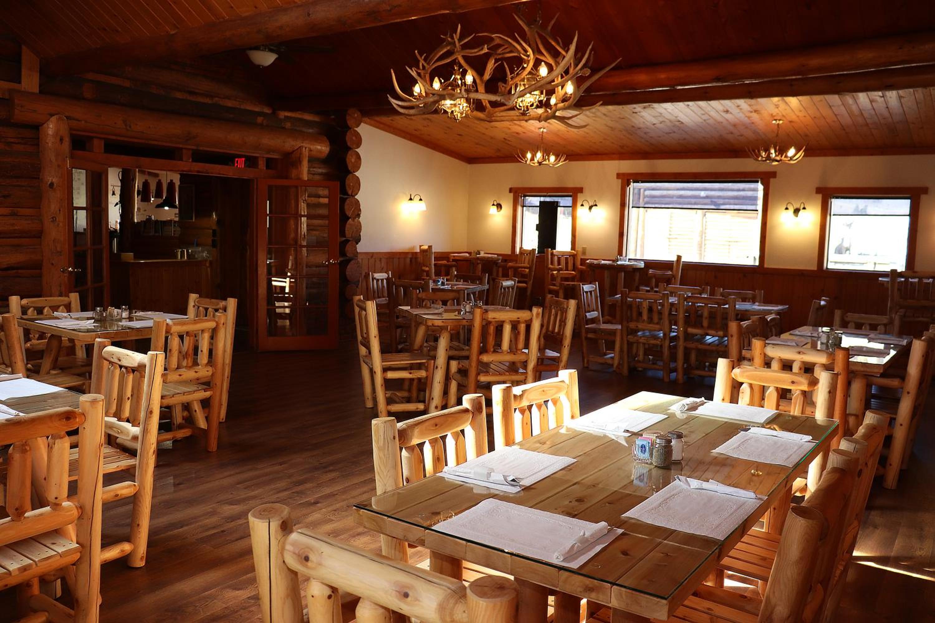 restaurant