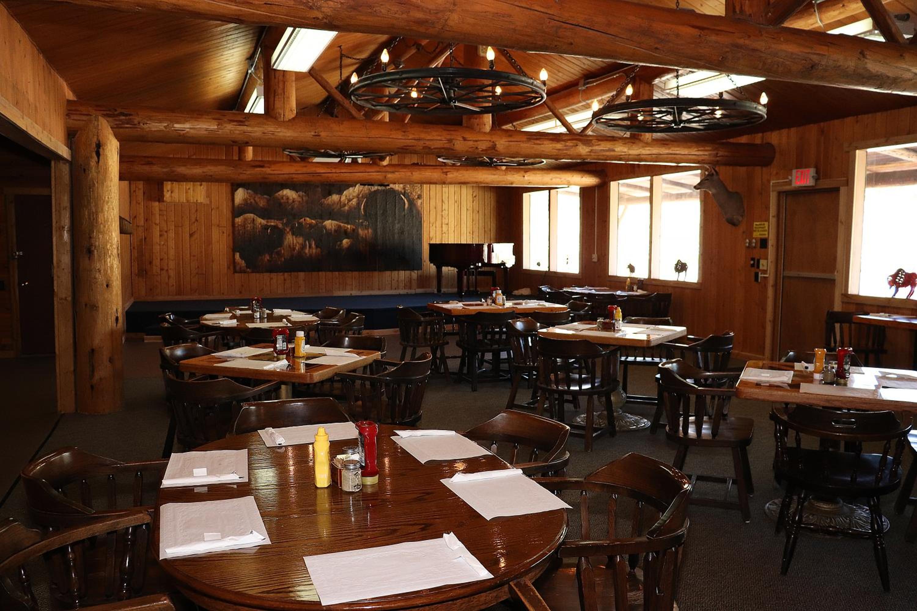 restaurant