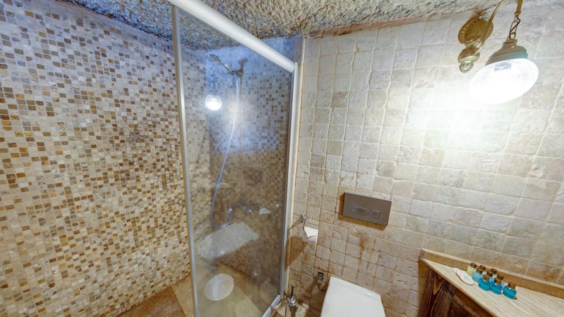 Elegance Cave Suites & Restaurant - Image 59