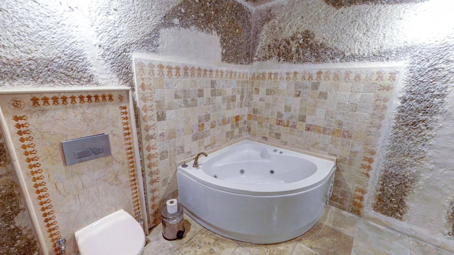 Elegance Cave Suites & Restaurant - Image 82