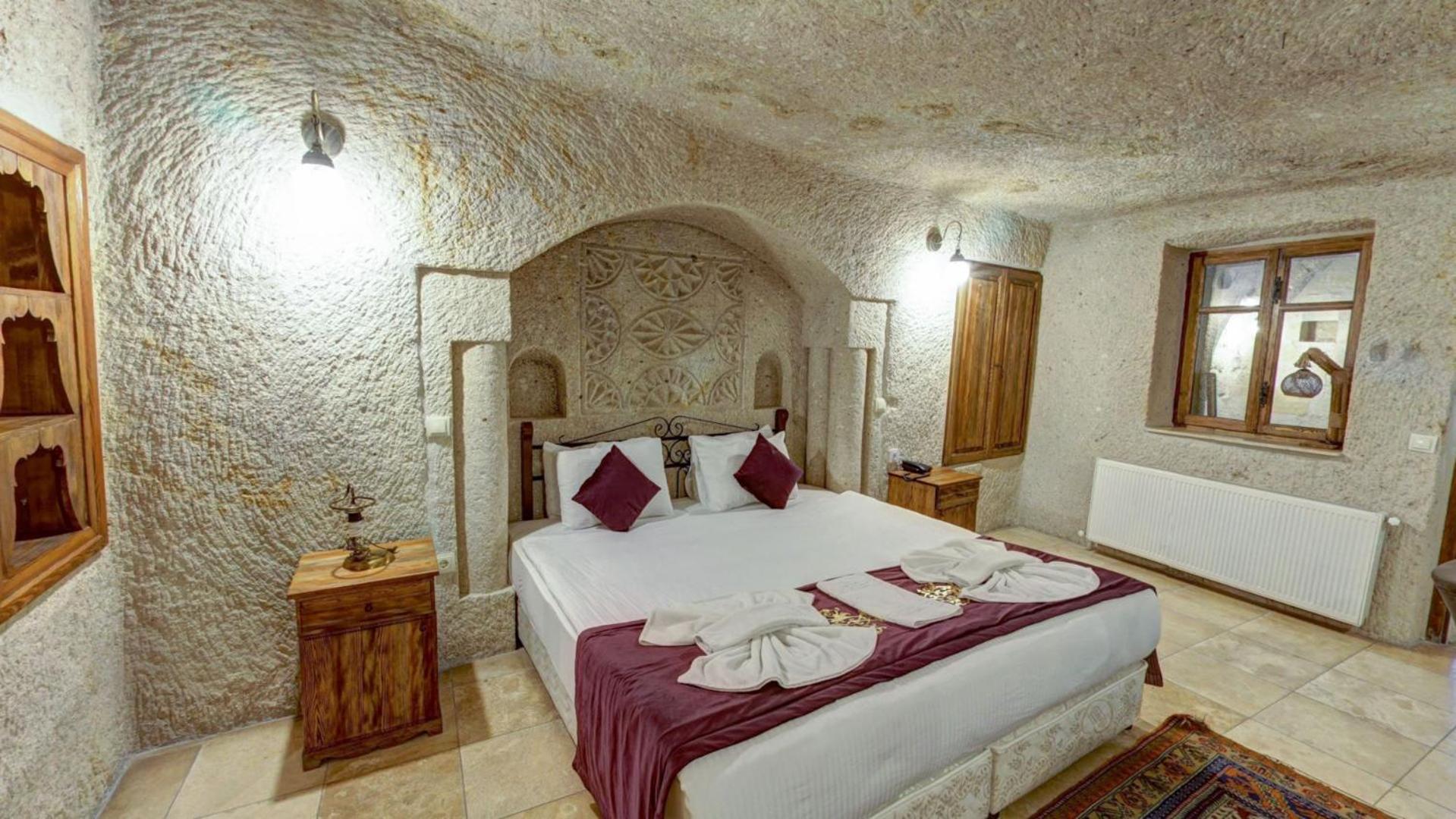 Elegance Cave Suites & Restaurant - Image 121