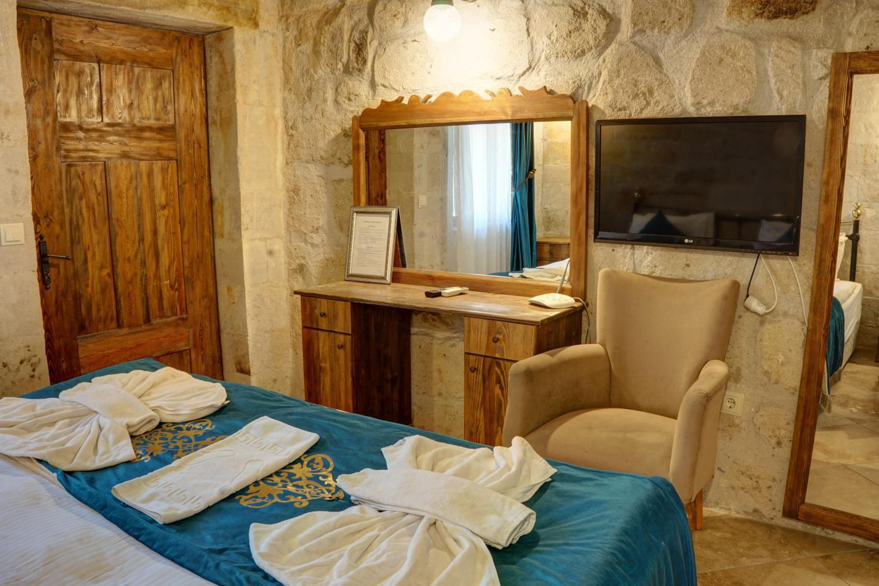 Elegance Cave Suites & Restaurant - Image 108