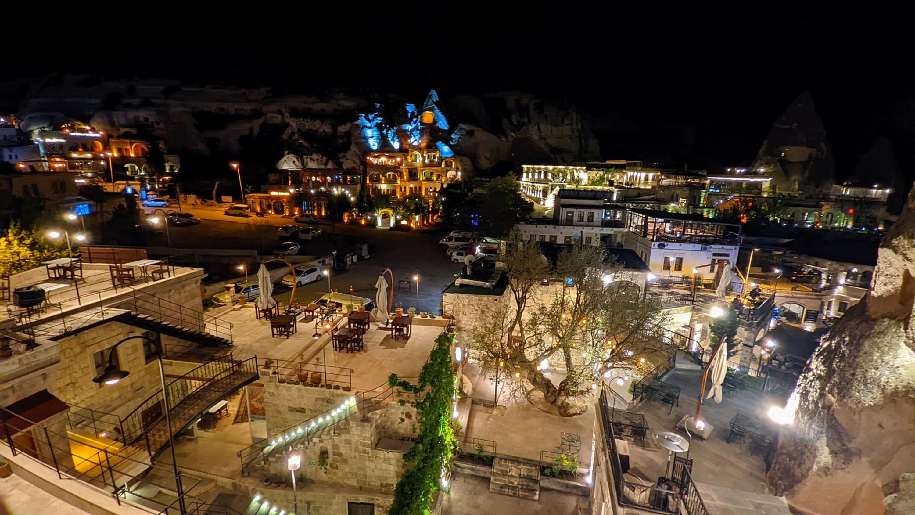 Elegance Cave Suites & Restaurant - Image 62