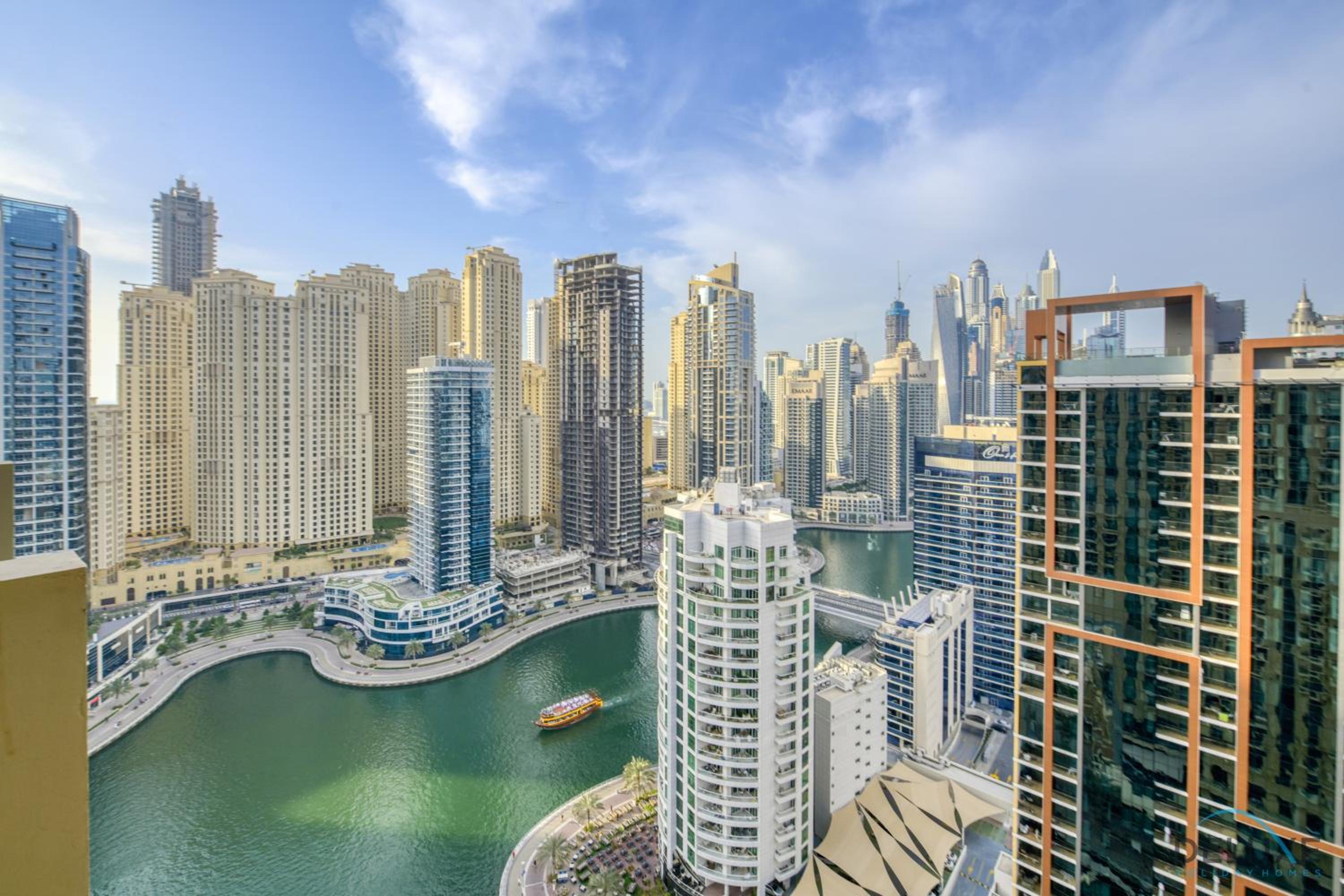 Regal Studio at The Address Residences Dubai Marina by Deluxe Holiday Homes