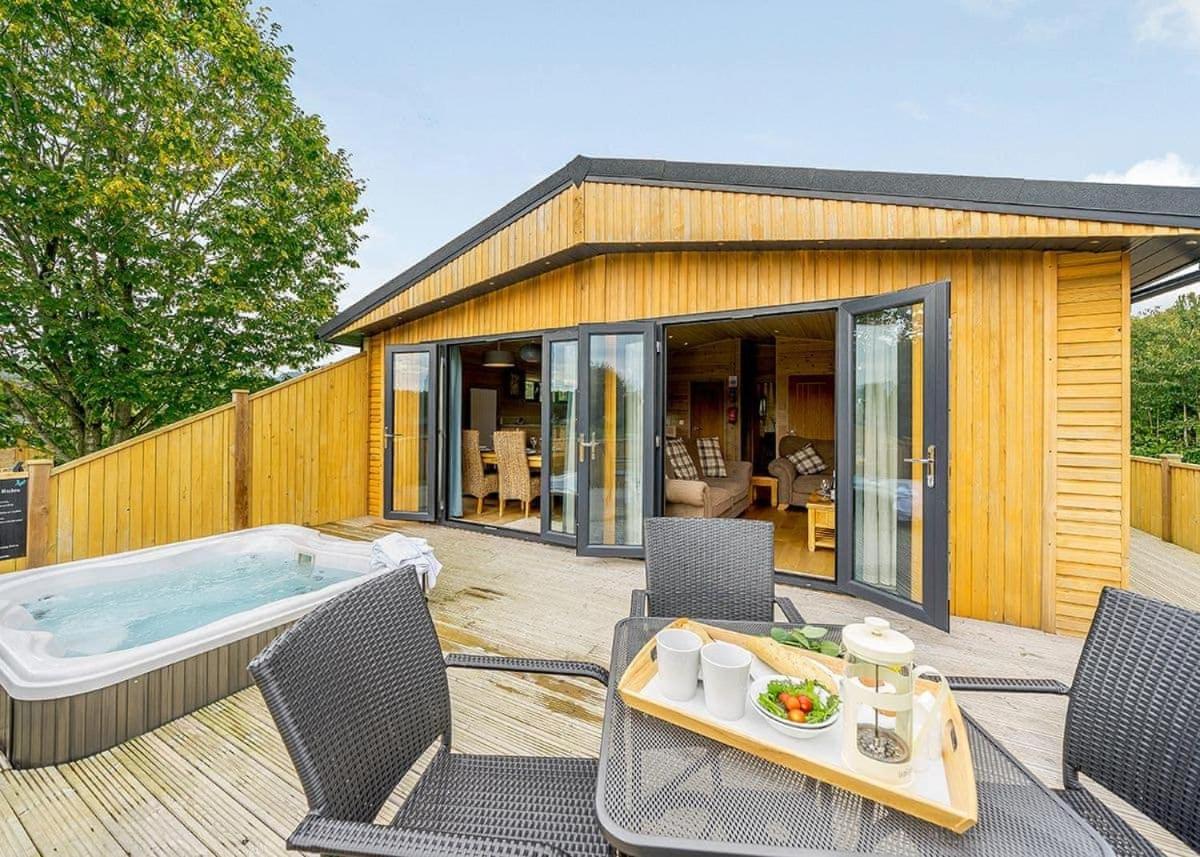 Ashlea Pools Lodges
