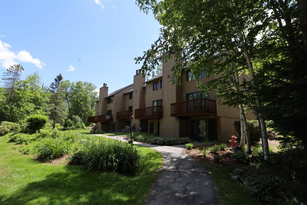 Waterville Valley Pet Friendly Vacation Condo Close To Community Center! - Whb16v