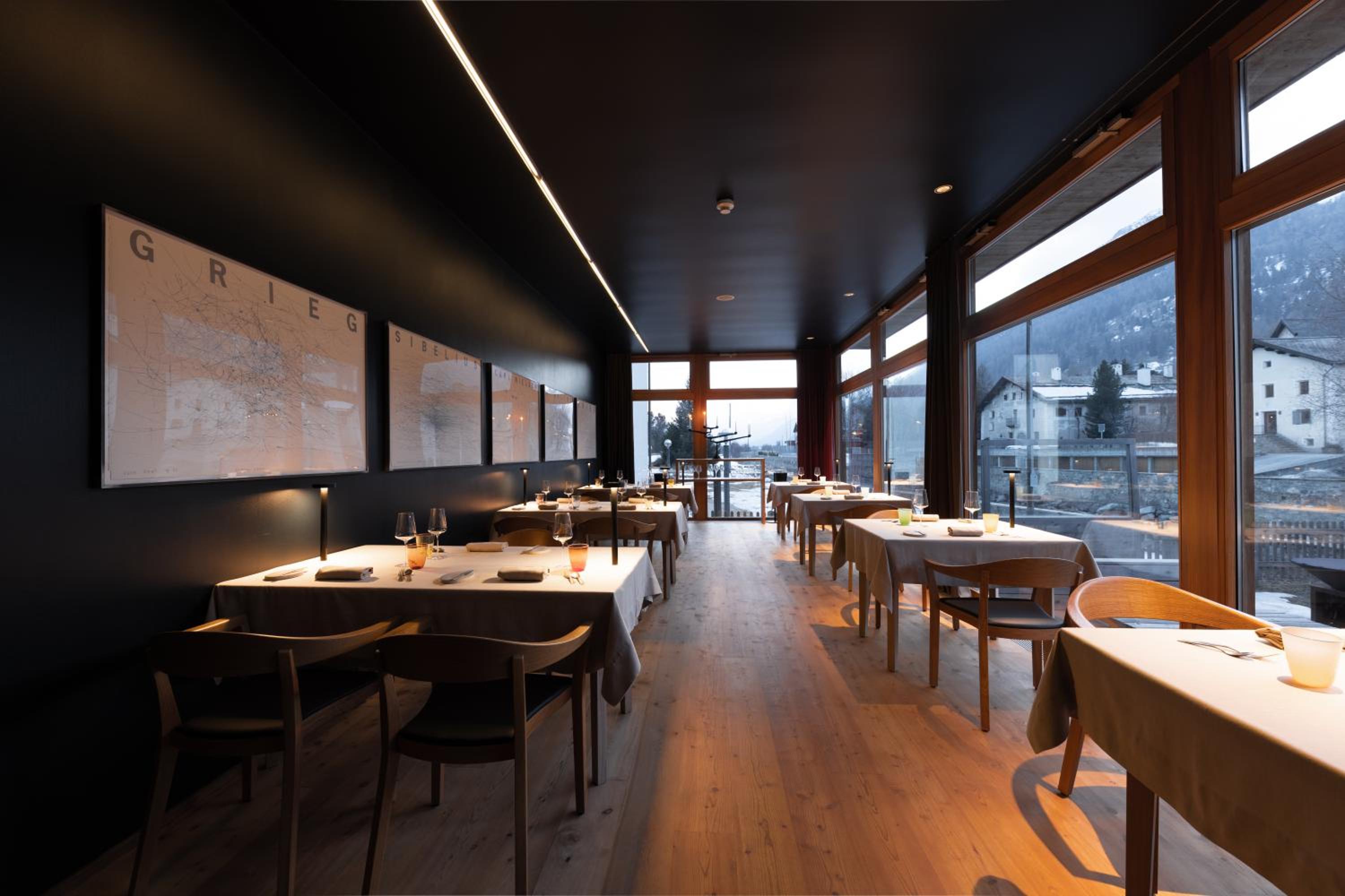 restaurant