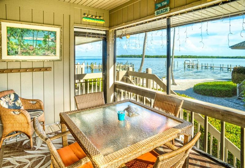 Ventura Captiva 5B condo