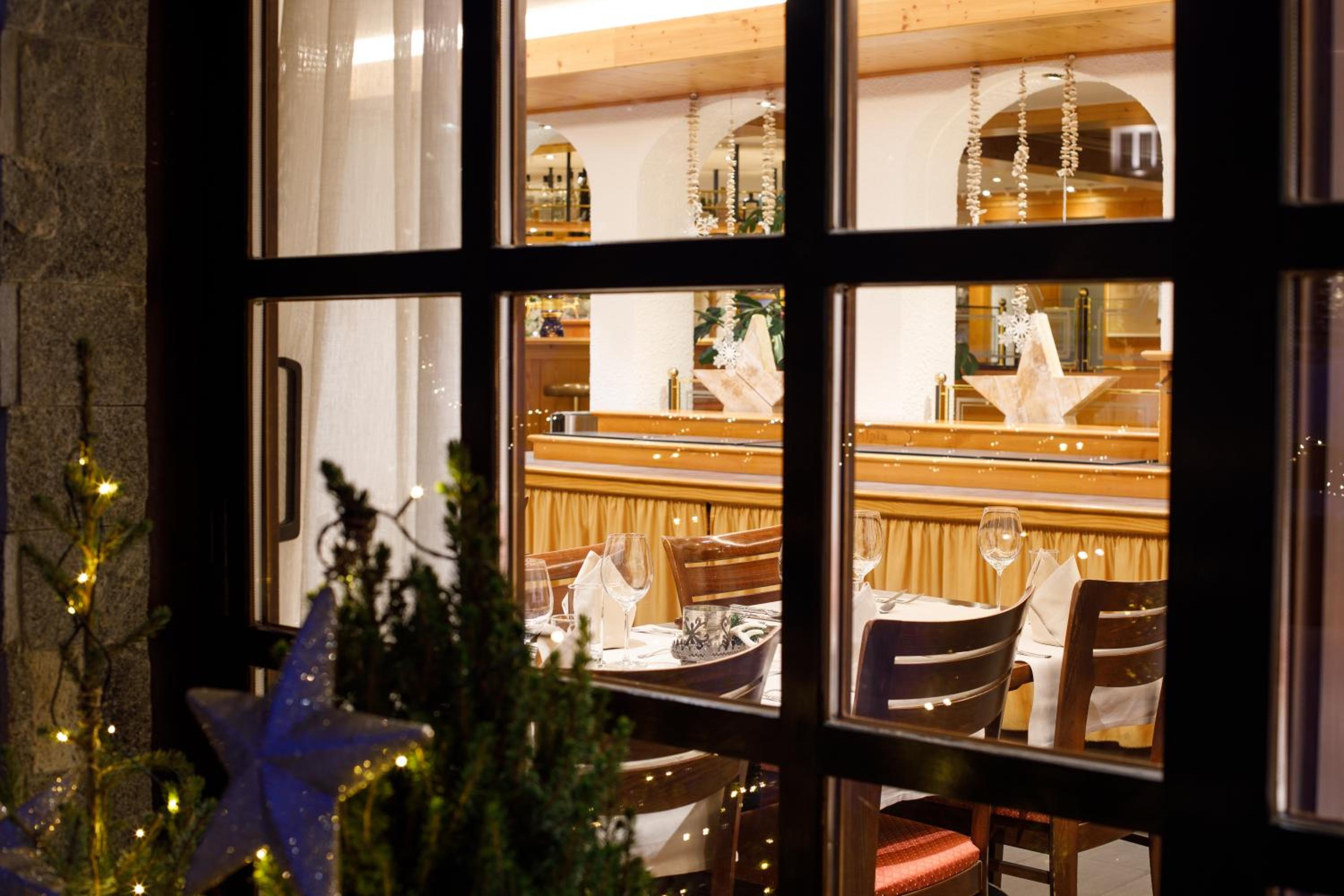 restaurant