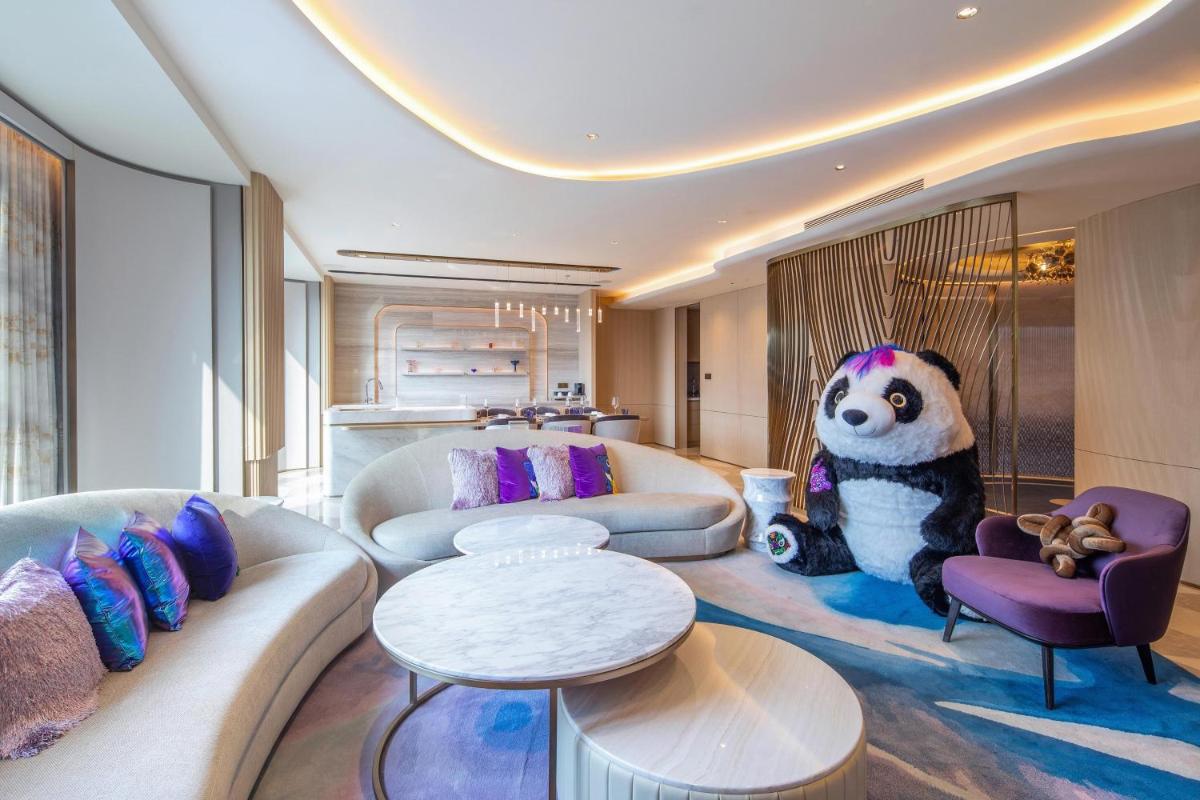 W Chengdu 53