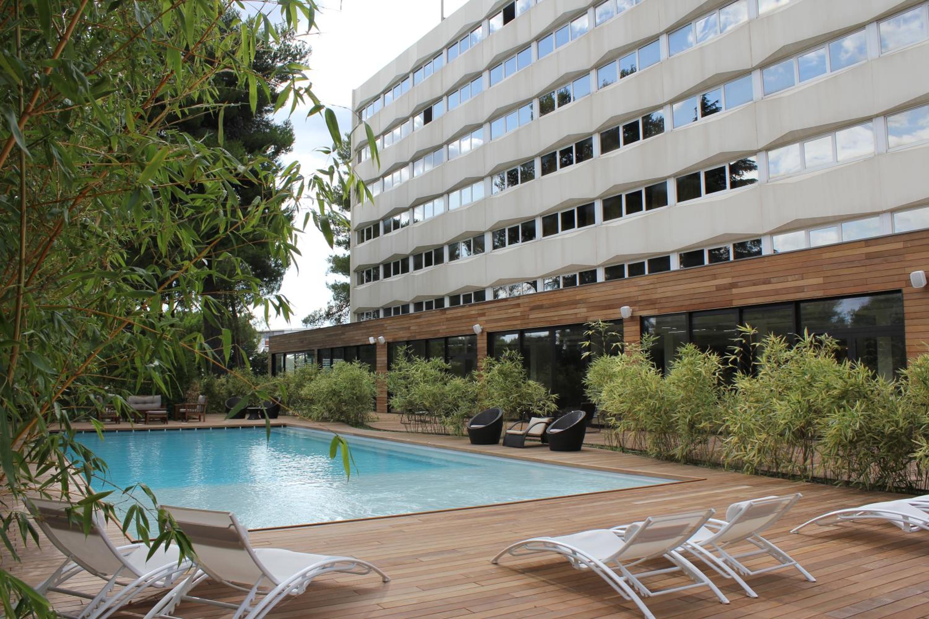 HÔTEL C SUITES chambres spacieuses