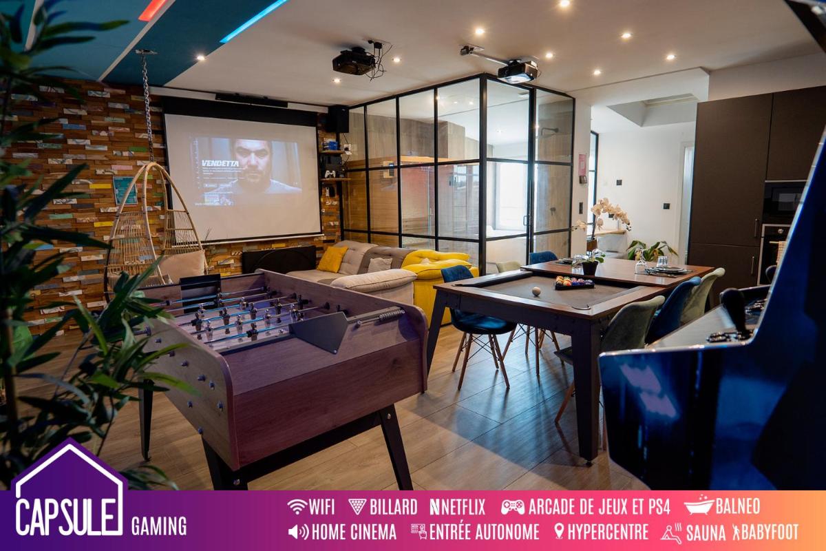 Capsule Gaming balnéo & billard & babyfoot & sauna 2 chambres