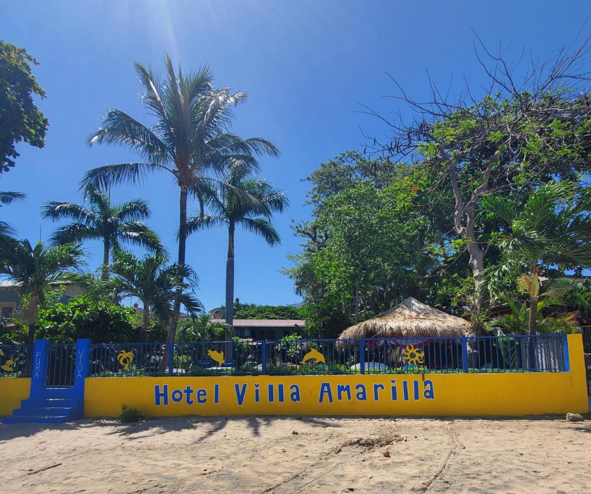 Hotel Villa Amarilla