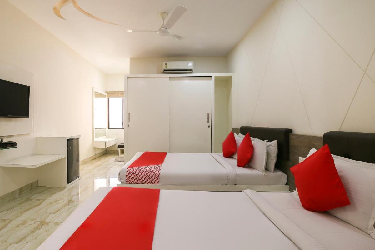 OYO Shiv Vatika Banquet & Rooms