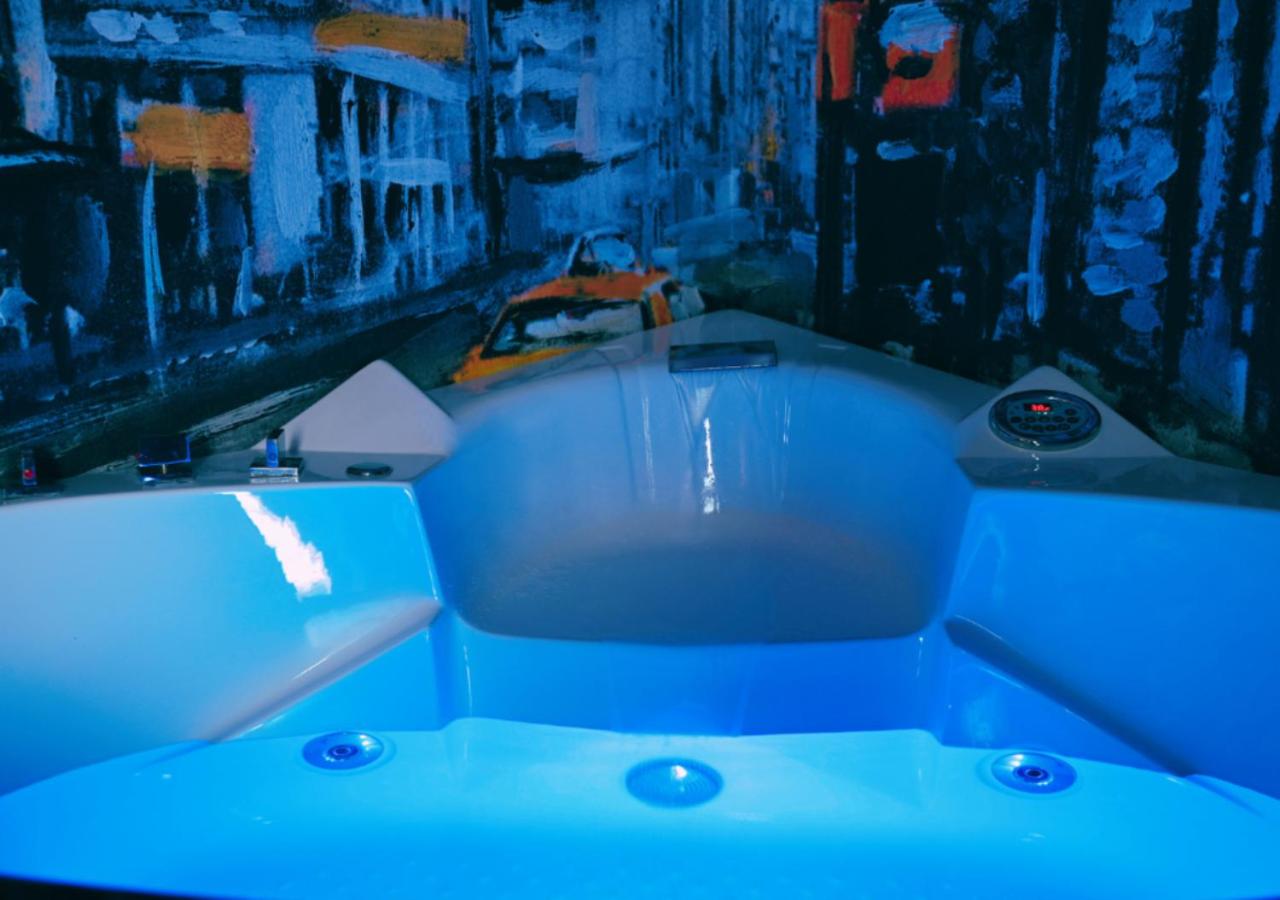 Jacuzzi