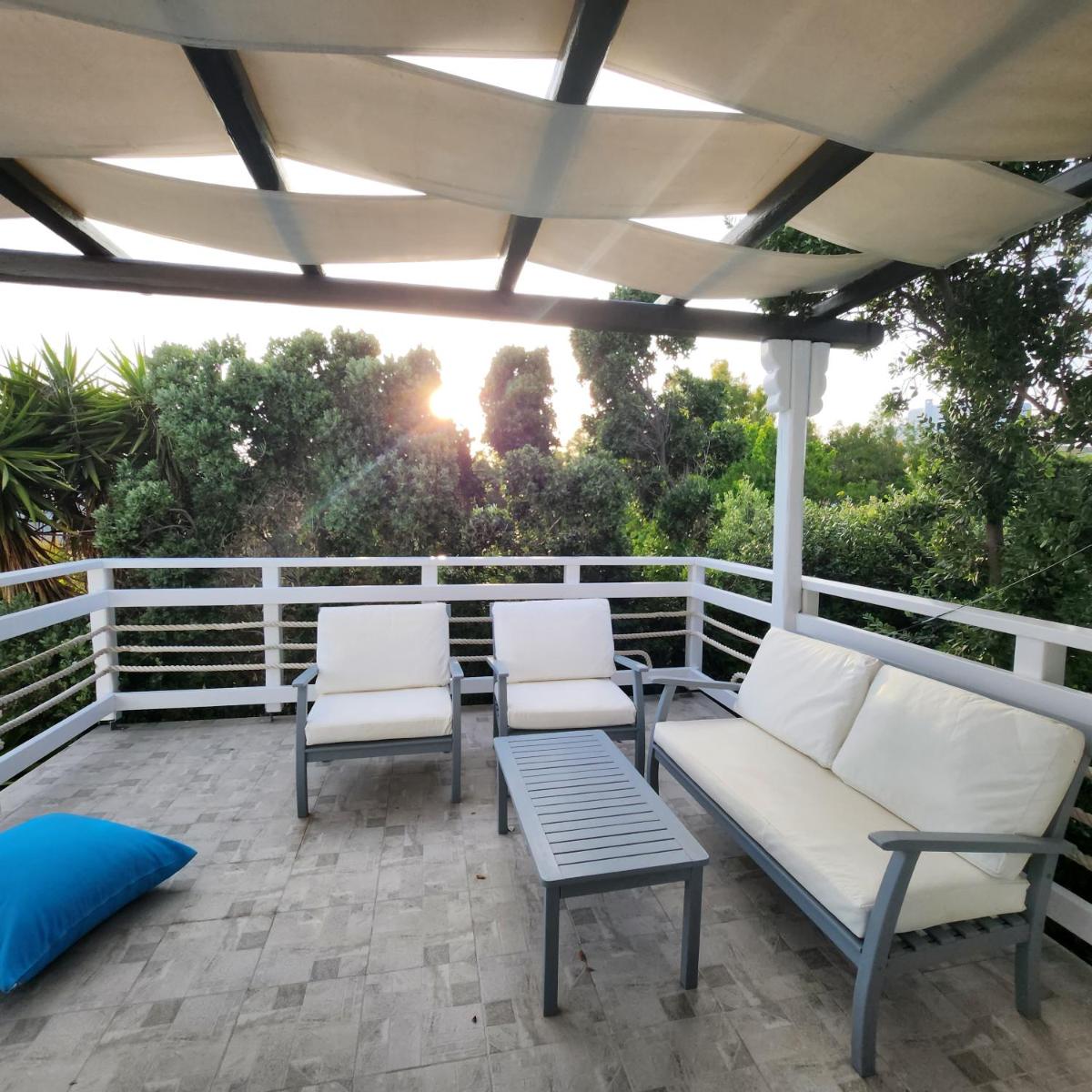 Mykonian Iros Suites & Villas