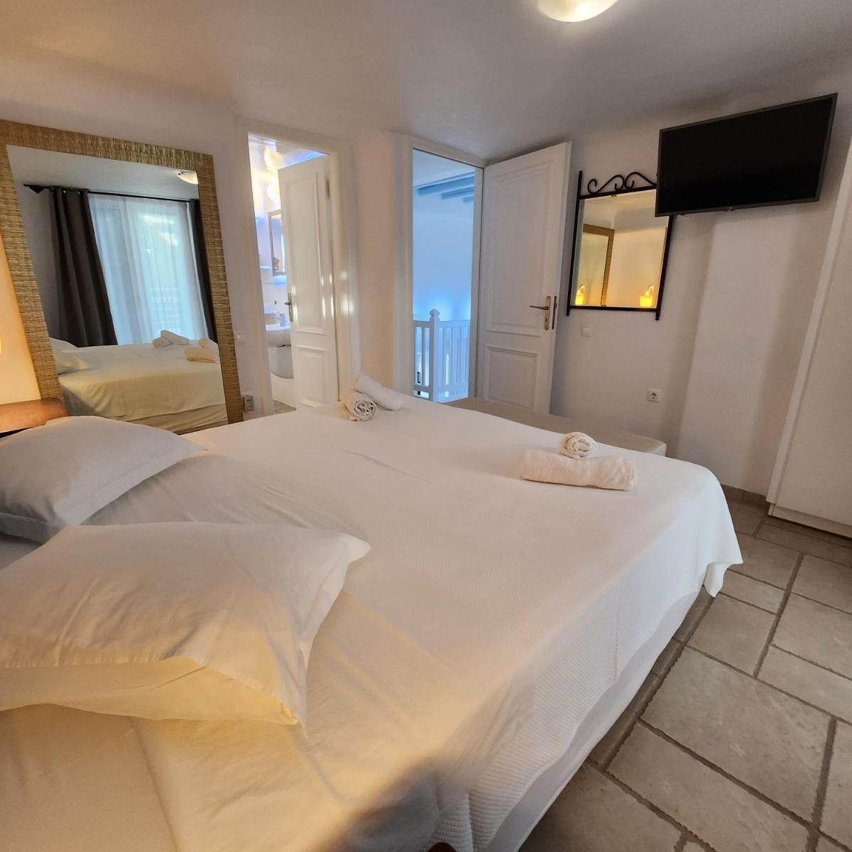 Mykonian Iros Suites & Villas