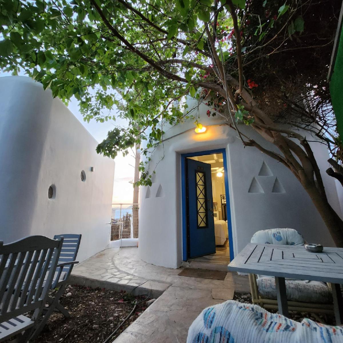 Mykonian Iros Suites & Villas