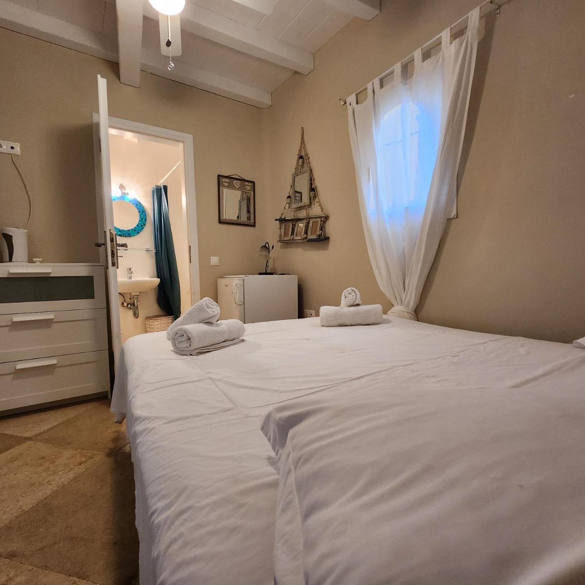 Mykonian Iros Suites & Villas