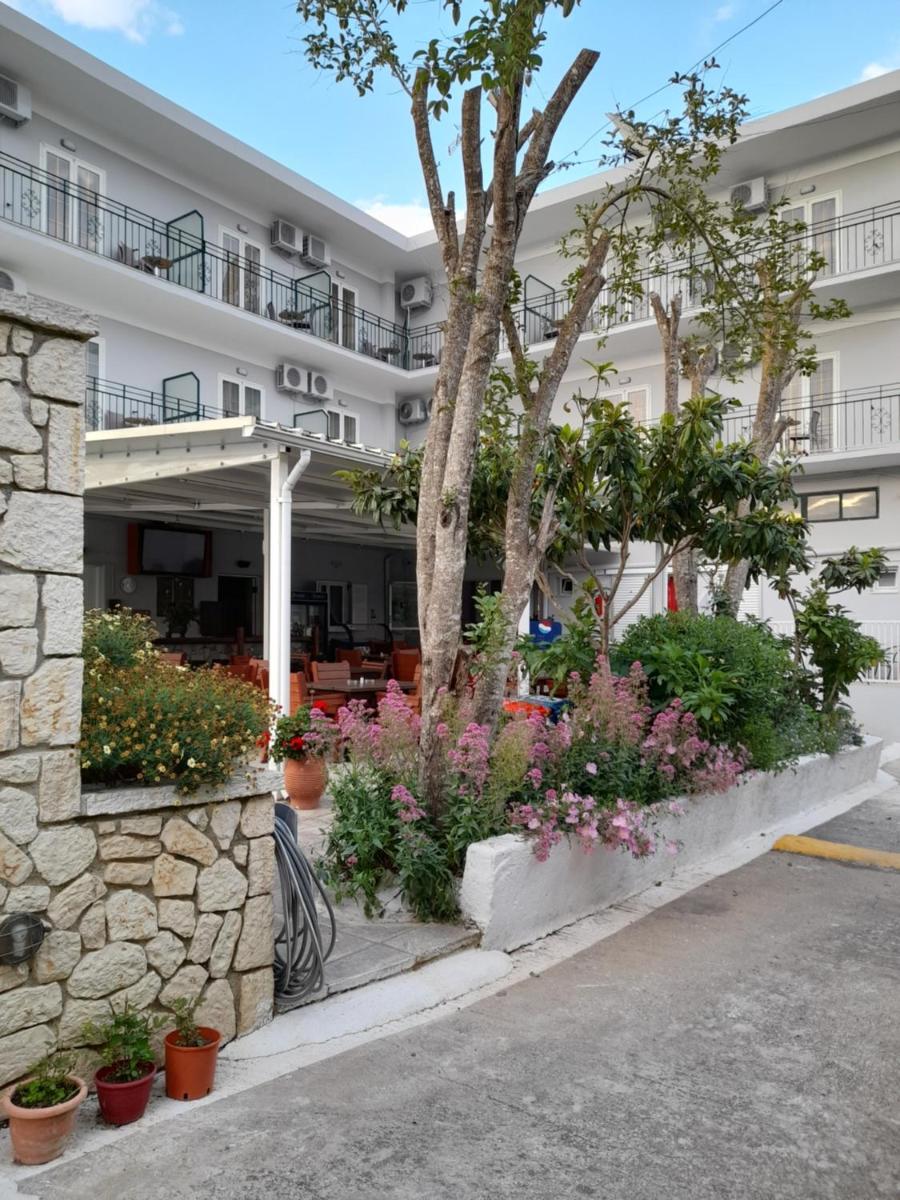 Angela Hotel & Apartments