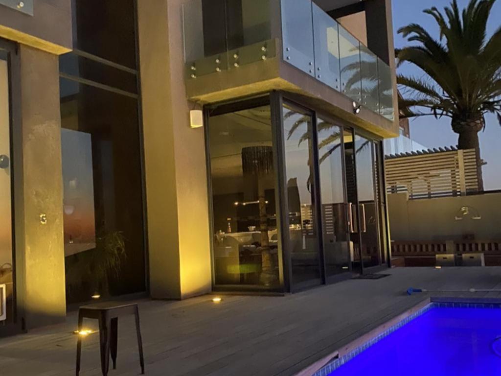 Dolphin Beach Villa