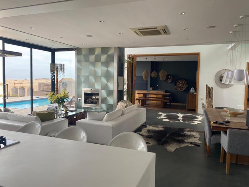 Dolphin Beach Villa