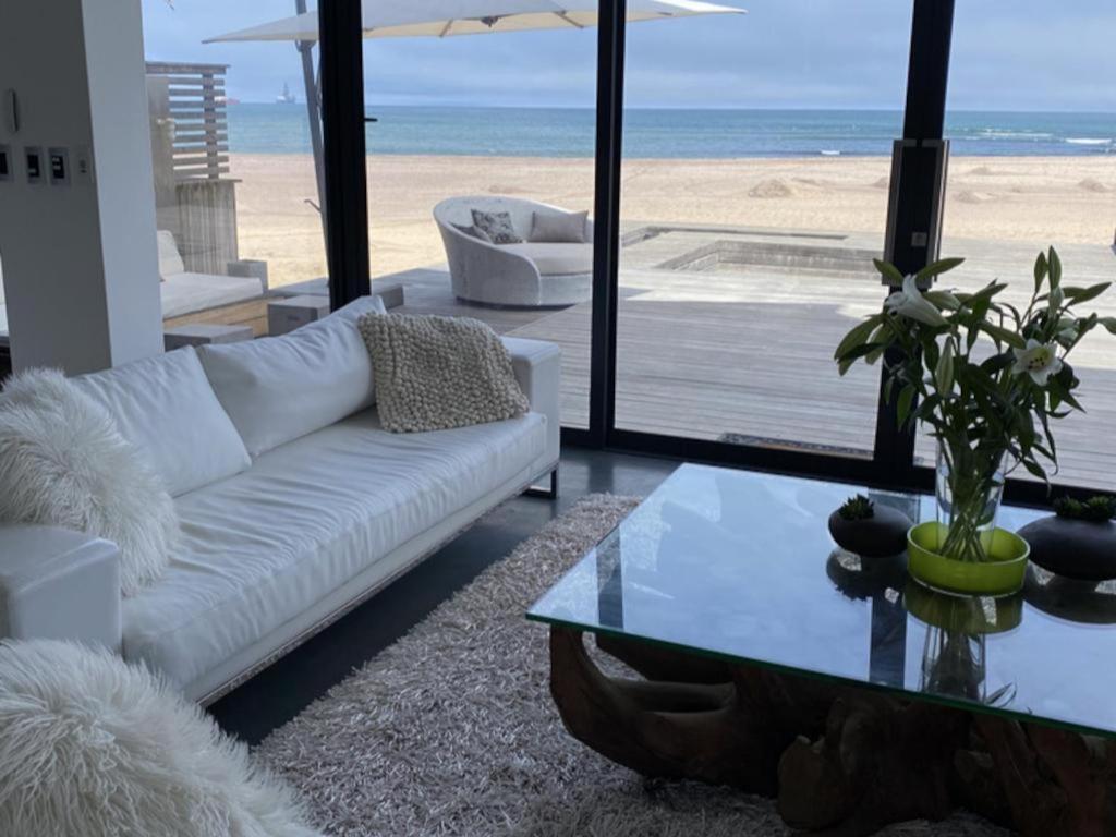 Dolphin Beach Villa