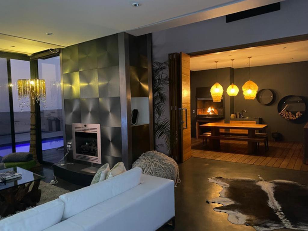 Dolphin Beach Villa