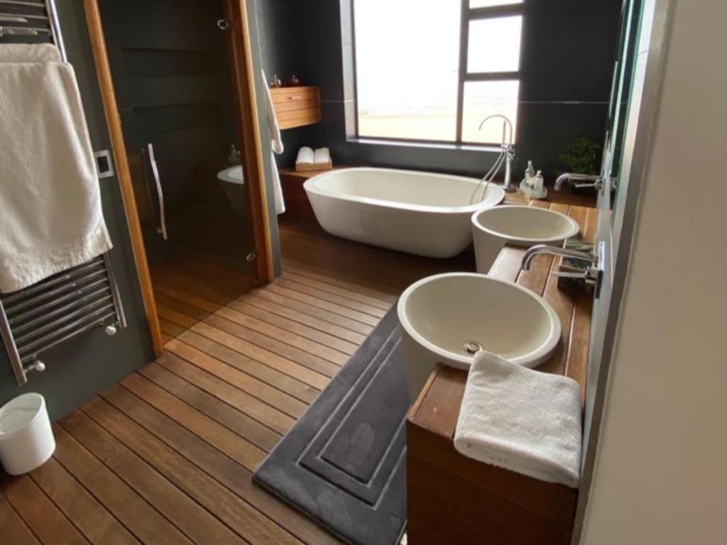 Dolphin Beach Villa