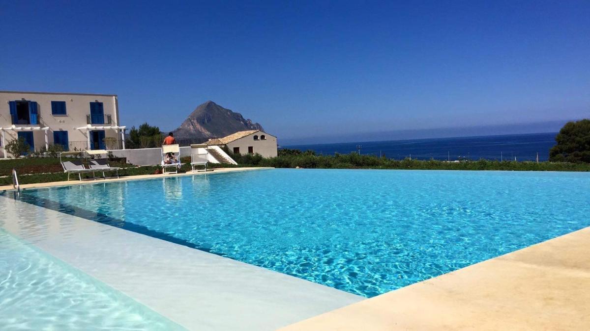 Bed and Breakfast CALA AZZURRA MACARI