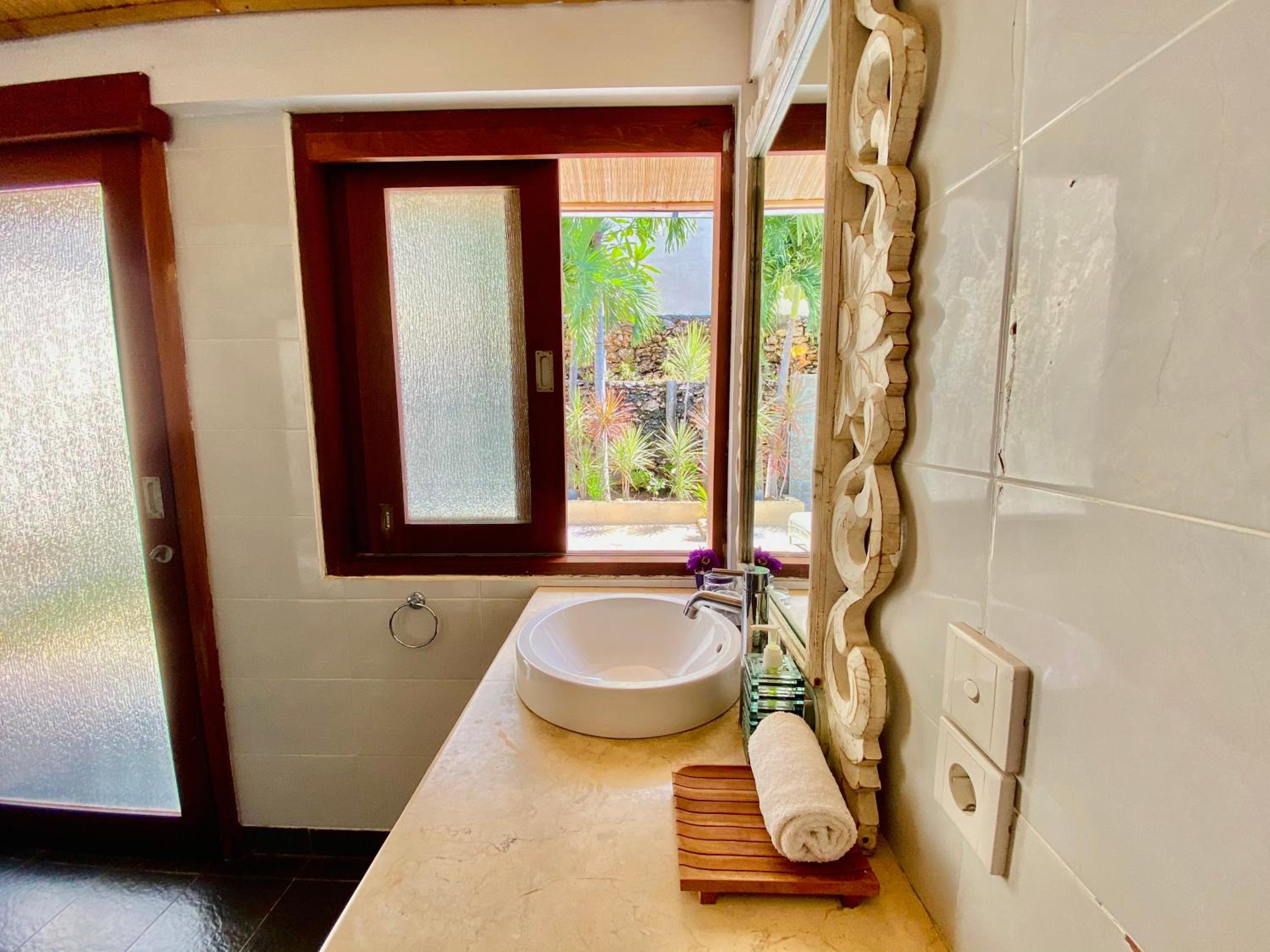 Lembongan Sanctuary Villas