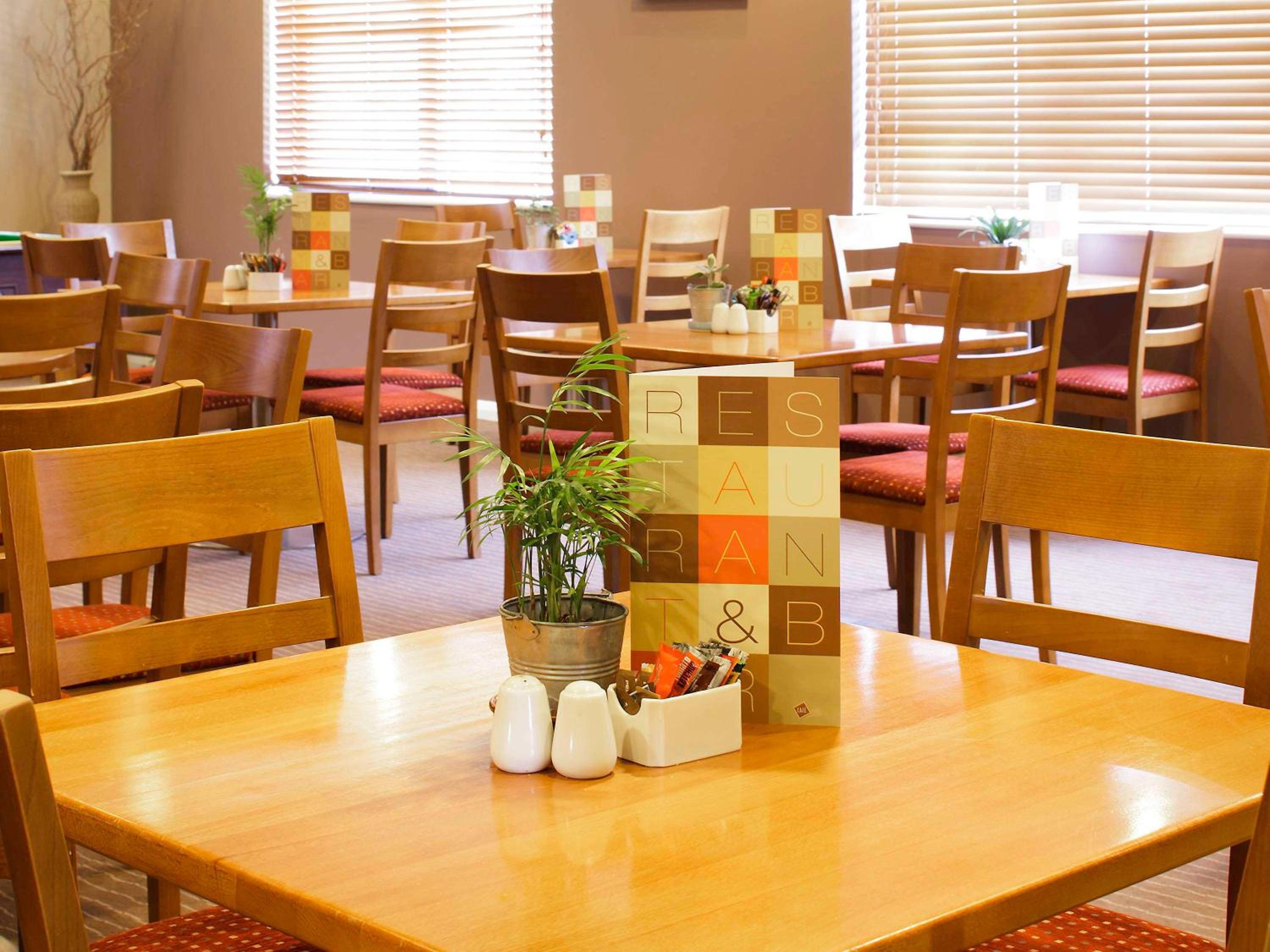 restaurant