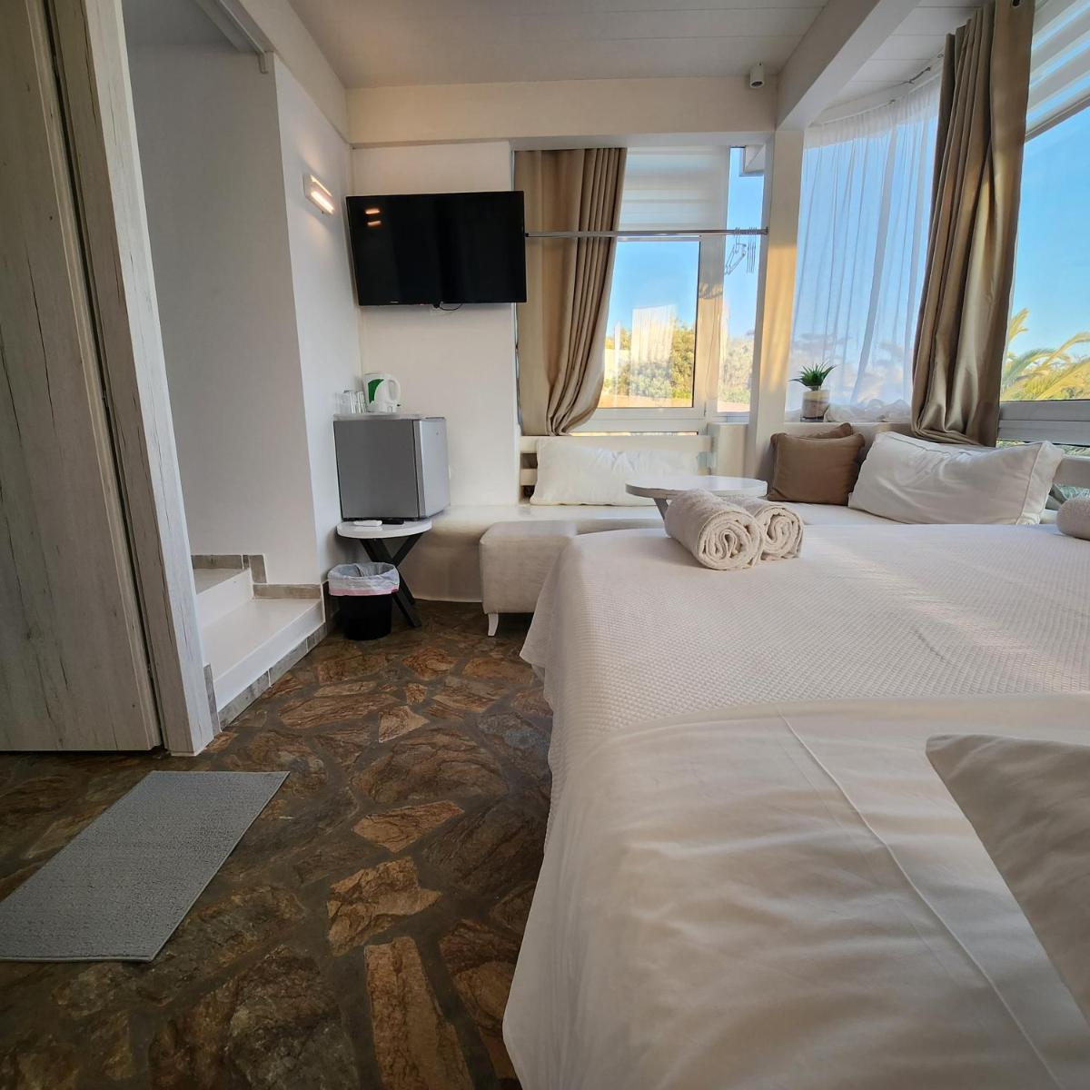 Mykonian Iros Suites & Villas