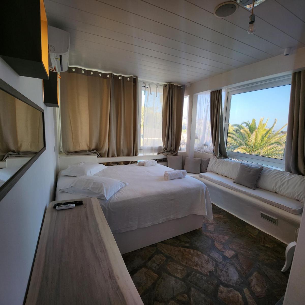 Mykonian Iros Suites & Villas
