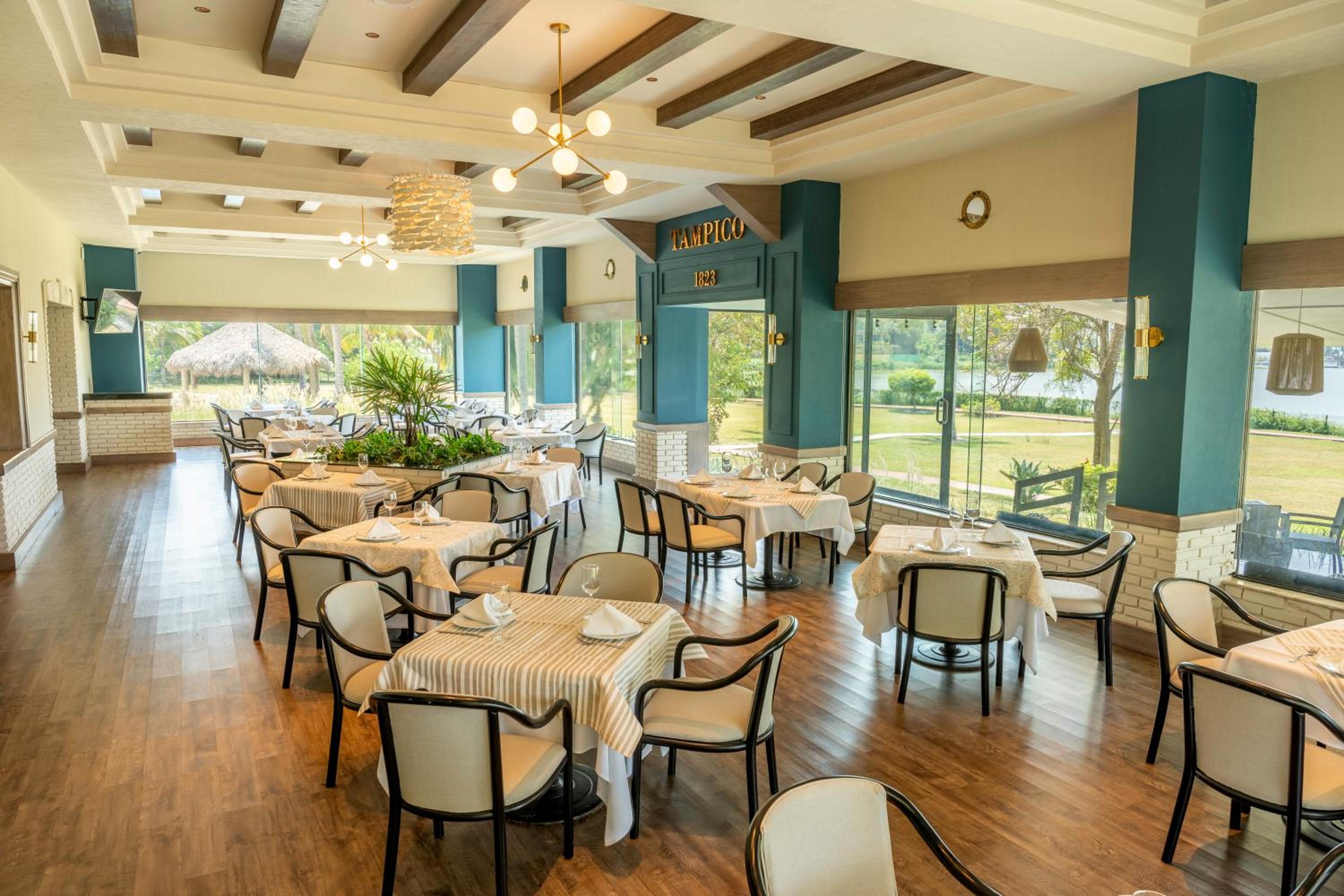 restaurant