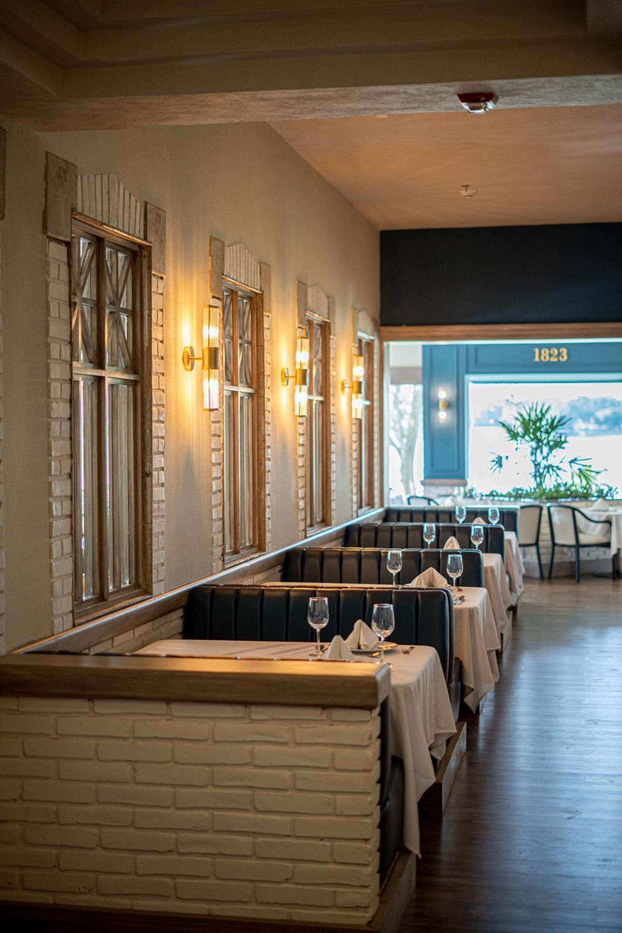 restaurant