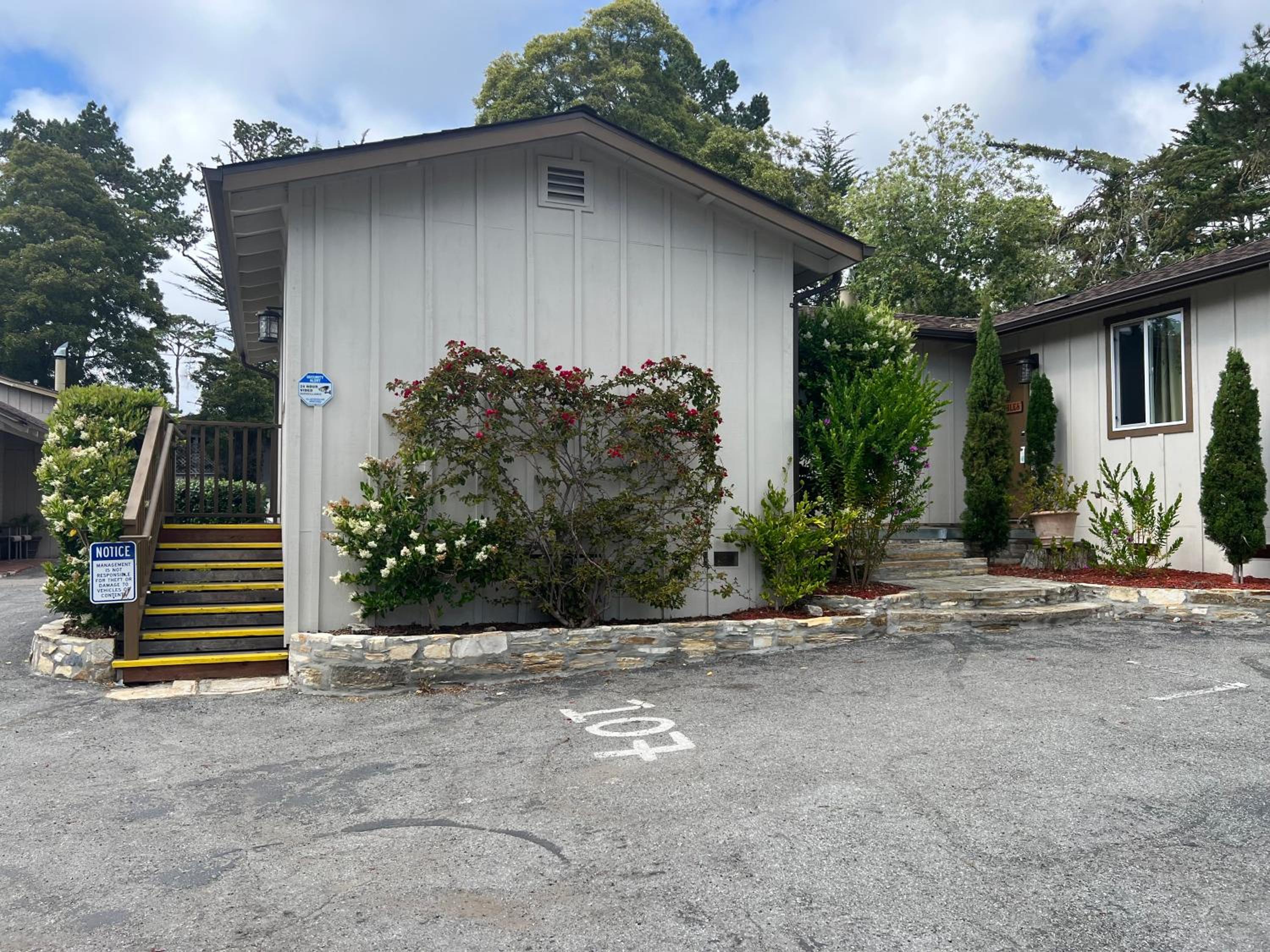 Monterey Vacations - Carmel Resort Inn - Property Image 2