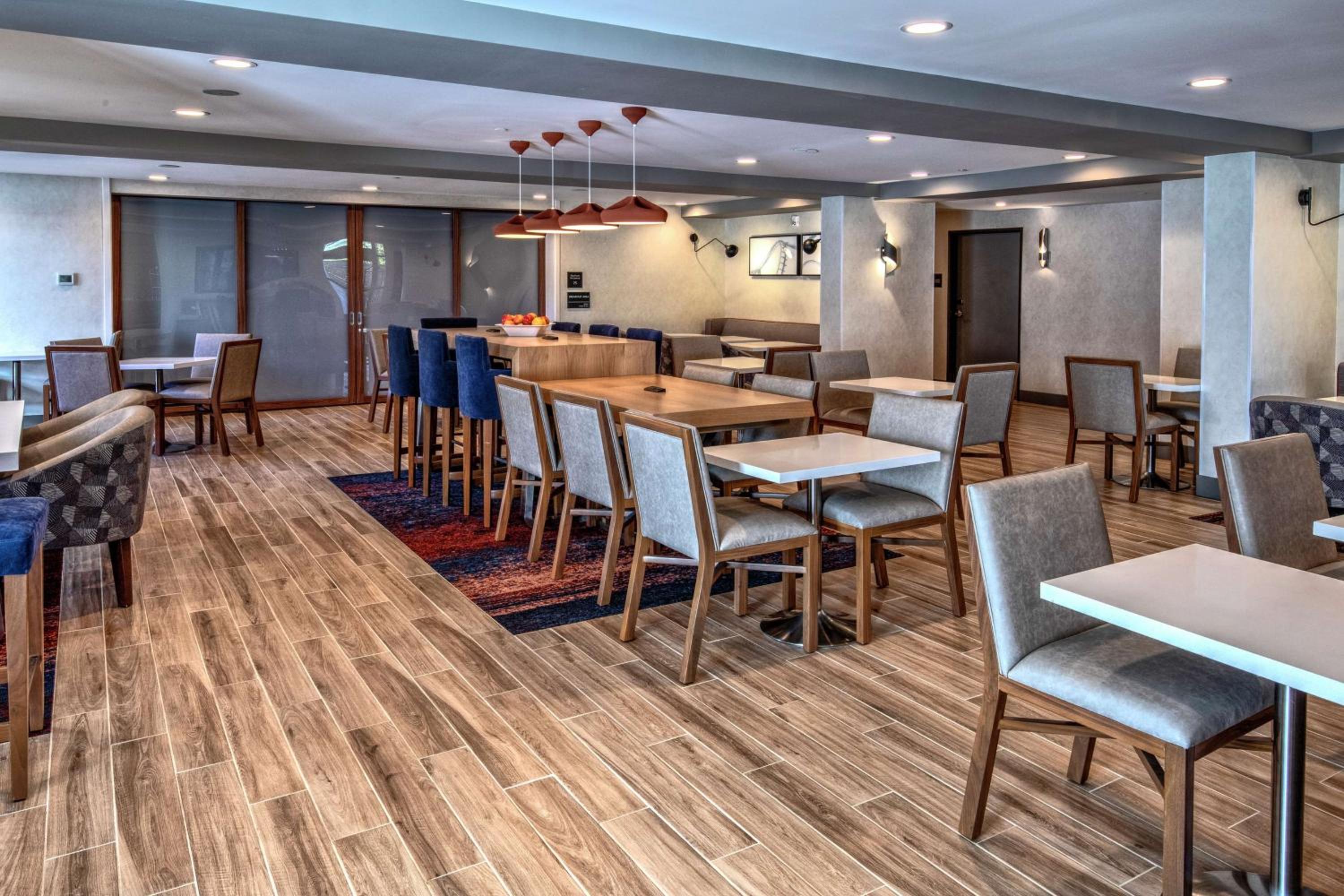 restaurant