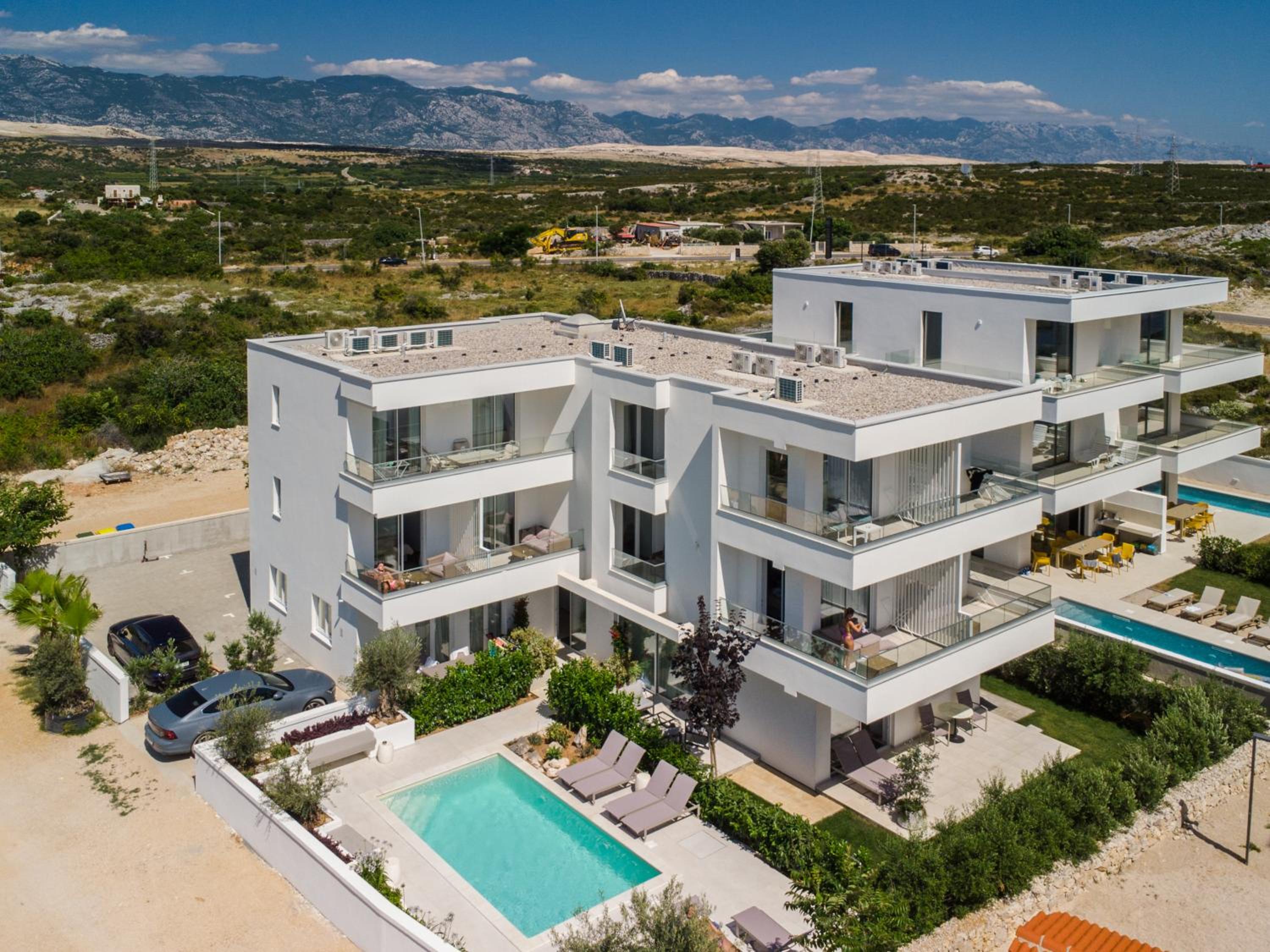 VILLA CALA, Hotel Rooms&Apartments