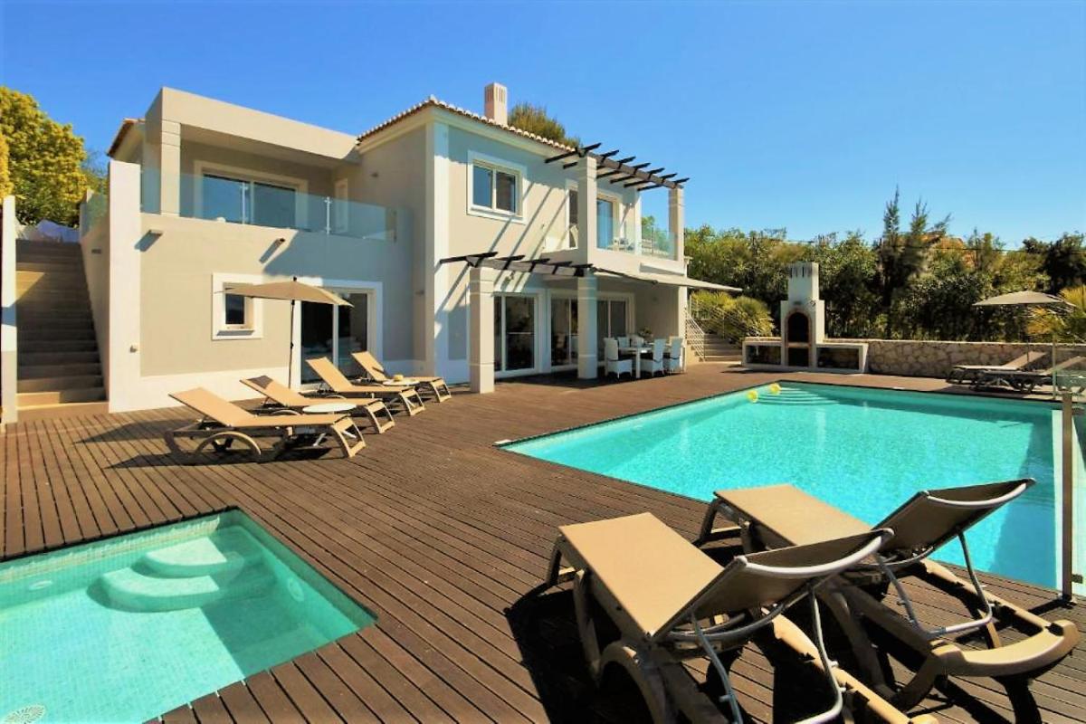 Villa Louella