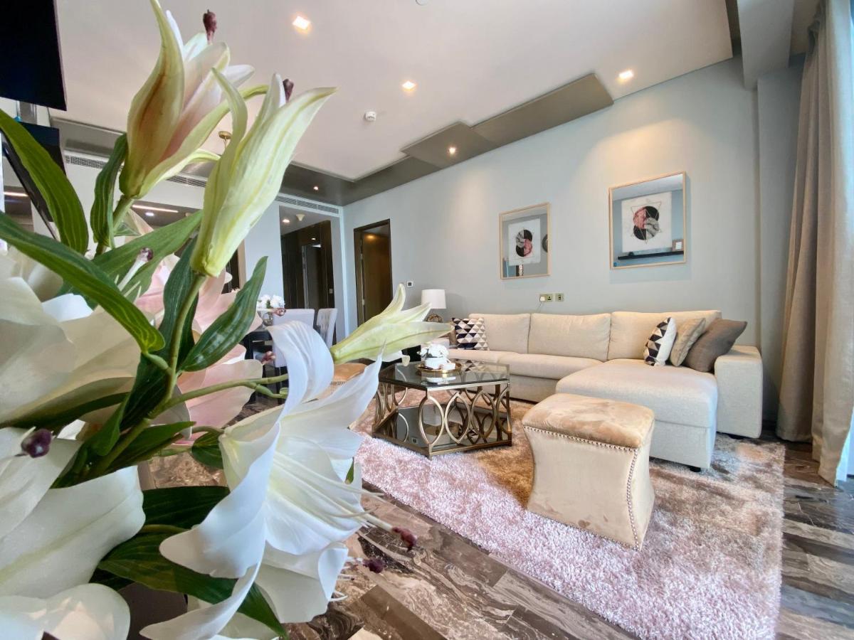 DH58 - High end 1BR, Palm views in Damac Heights tower